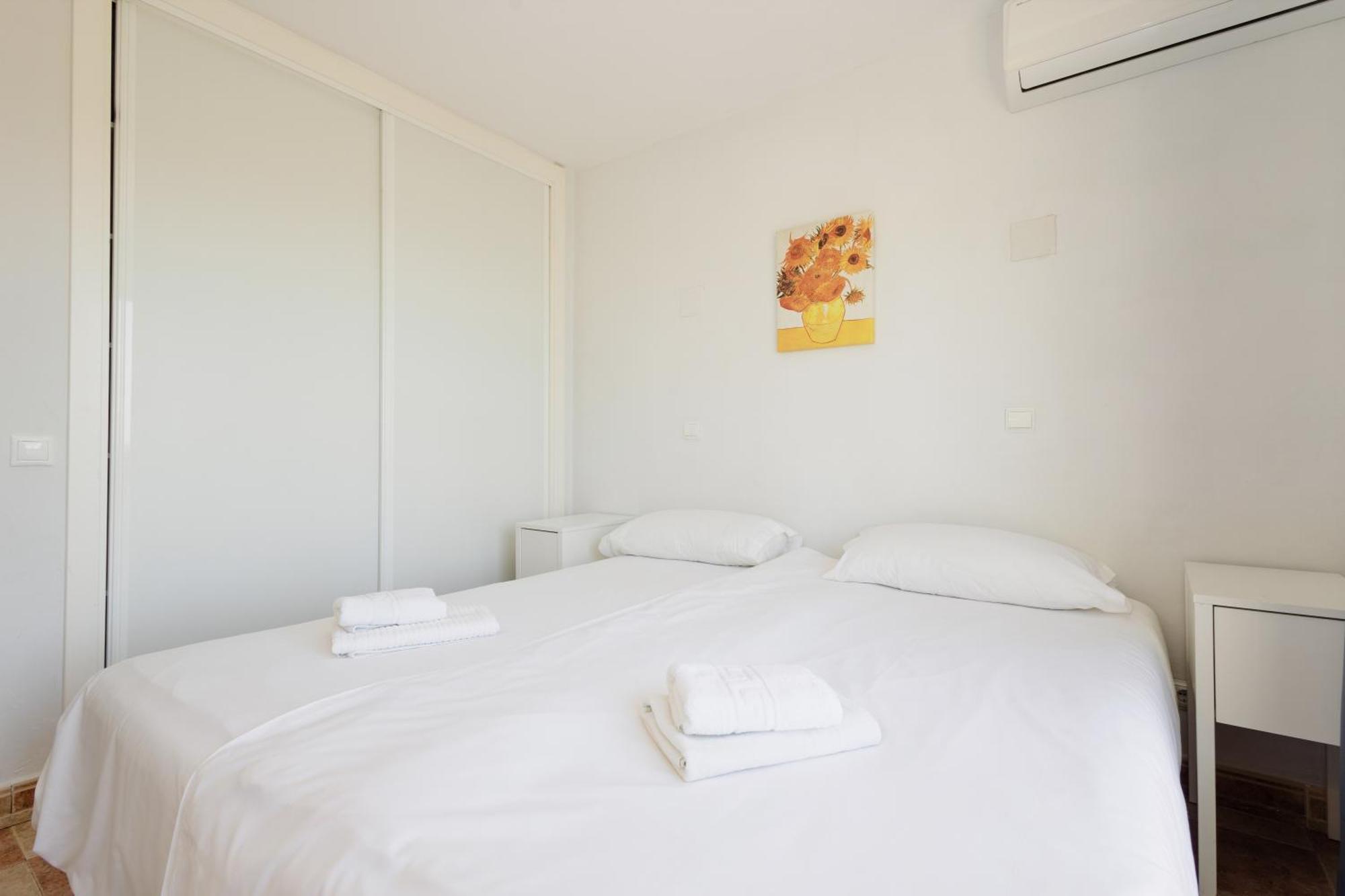 Cozy At The In Costabella, Ferienhaus Marbella